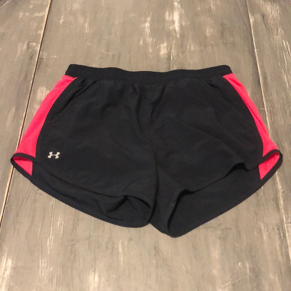 Under Armour Women's Shorts w/ Pockets